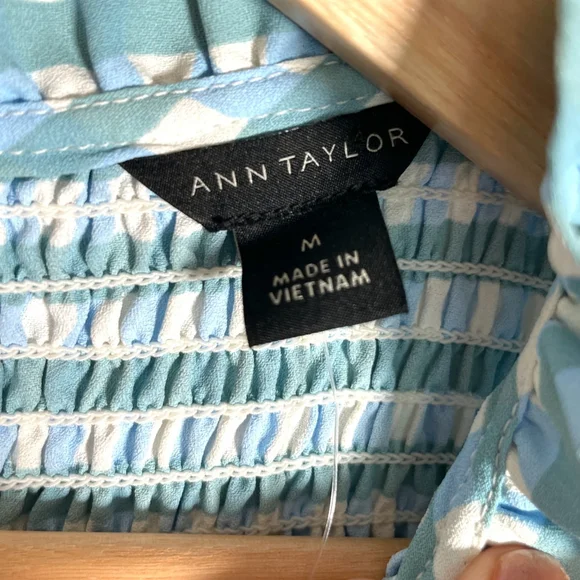 ANN TAYLOR Gingham Pullover Top MEDIUM Blue & Sage Flutter Sleeve Preppy NEW - Picture 4 of 8
